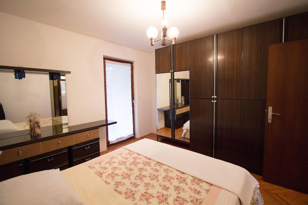 Apartment Cherry โรวีน ห้อง รูปภาพ