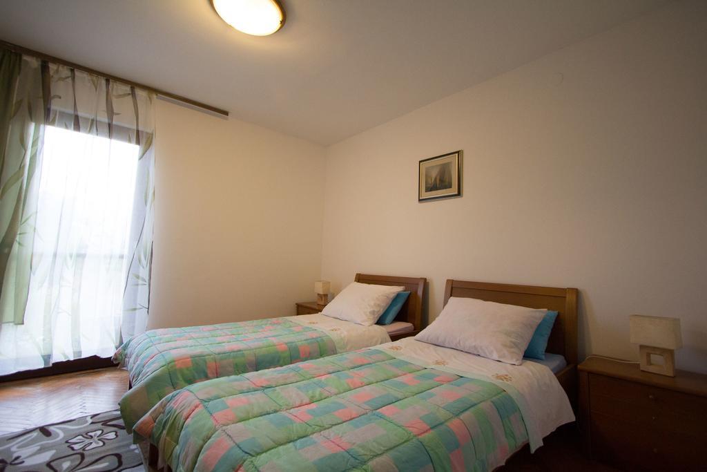 Apartment Cherry โรวีน ห้อง รูปภาพ